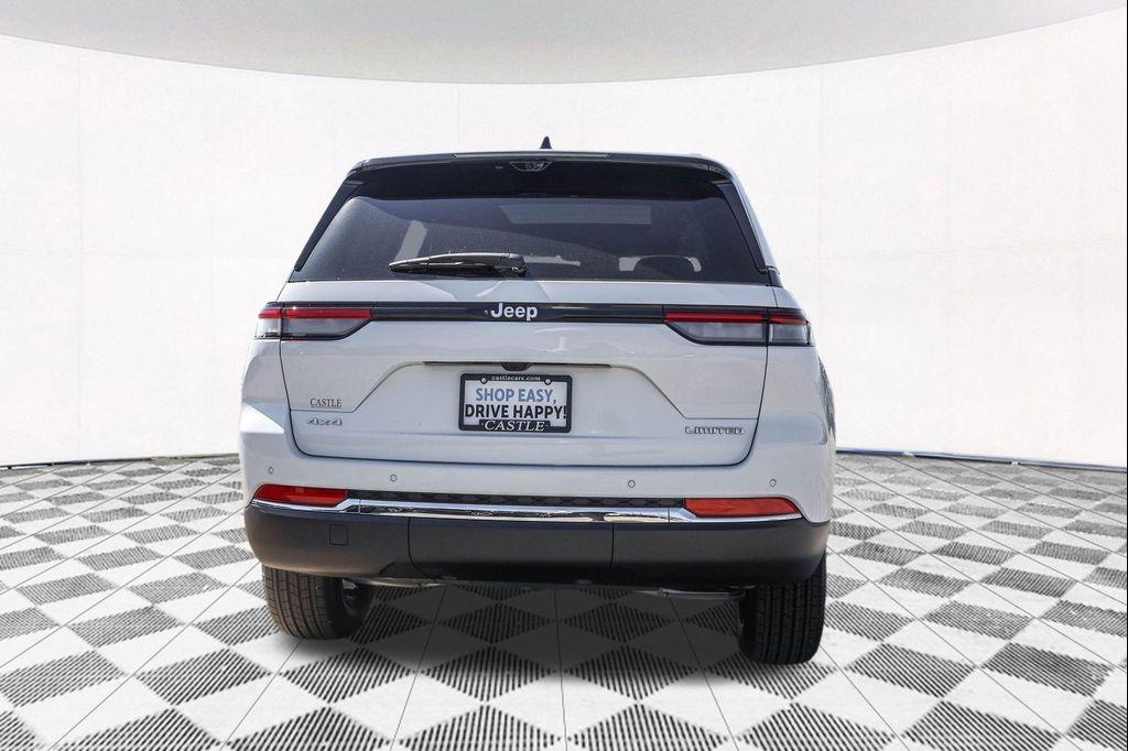 new 2025 Jeep Grand Cherokee car, priced at $44,541