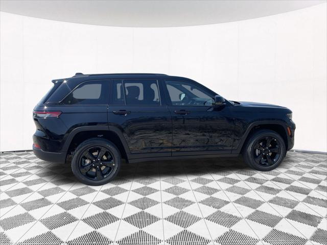 new 2024 Jeep Grand Cherokee car, priced at $40,283