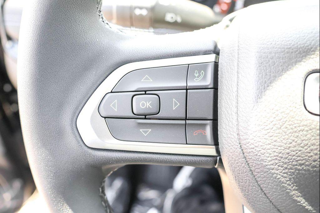 new 2025 Jeep Compass car, priced at $27,958