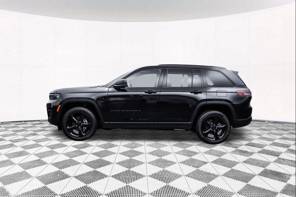 used 2023 Jeep Grand Cherokee car, priced at $37,977