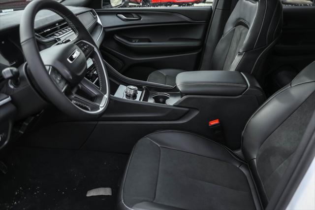new 2025 Jeep Grand Cherokee car, priced at $41,066