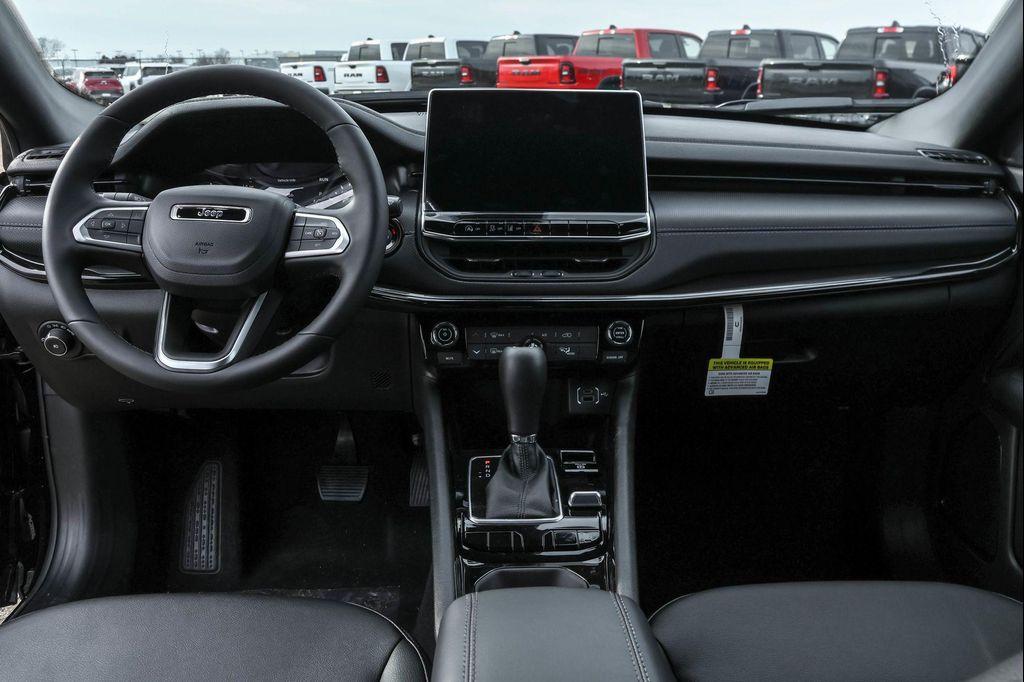 new 2025 Jeep Compass car, priced at $25,355