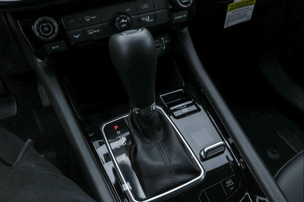 new 2025 Jeep Compass car, priced at $25,355