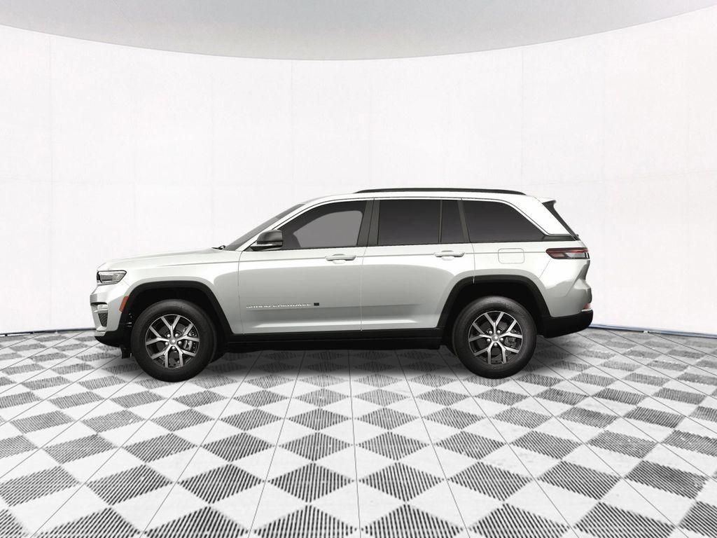 new 2025 Jeep Grand Cherokee car, priced at $45,260