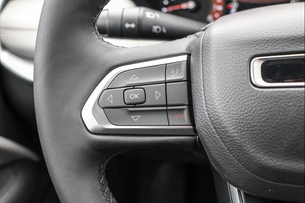 new 2025 Jeep Compass car, priced at $29,977