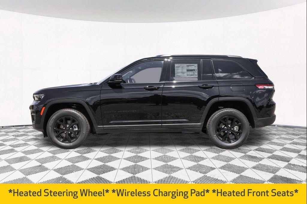 new 2025 Jeep Grand Cherokee car, priced at $38,530