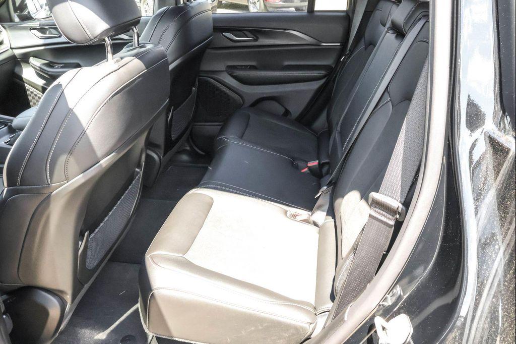new 2025 Jeep Grand Cherokee car, priced at $38,530