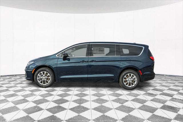 new 2025 Chrysler Pacifica car, priced at $43,353