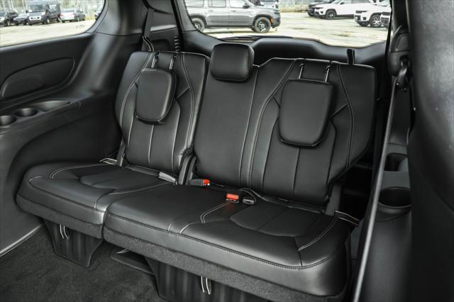 new 2025 Chrysler Pacifica car, priced at $41,977