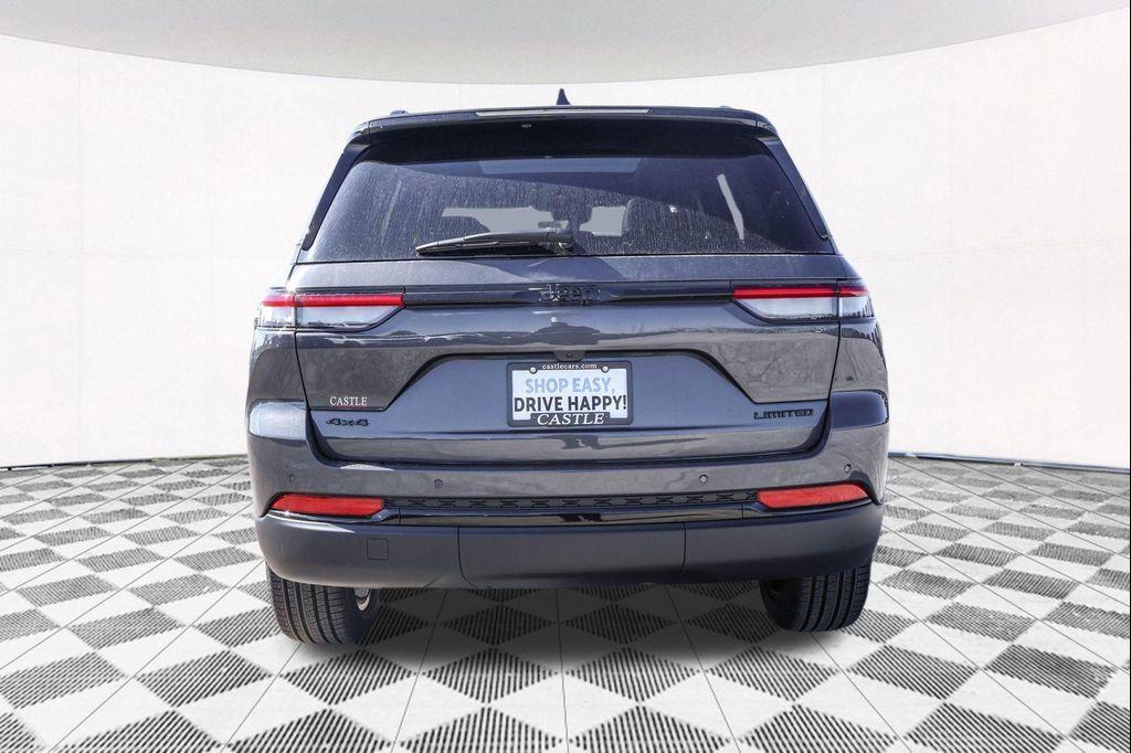 new 2025 Jeep Grand Cherokee car, priced at $44,397