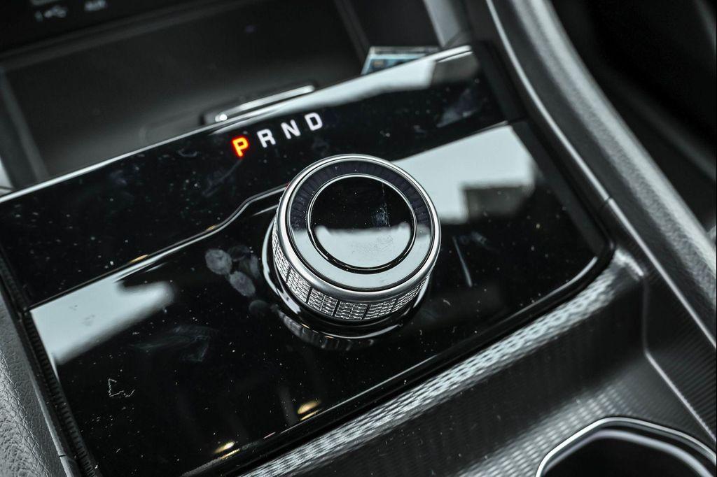 new 2025 Jeep Grand Cherokee car, priced at $36,977