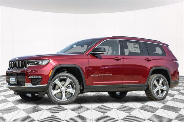 new 2024 Jeep Grand Cherokee L car, priced at $47,098