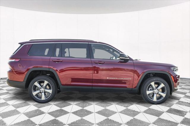 new 2024 Jeep Grand Cherokee L car, priced at $47,098