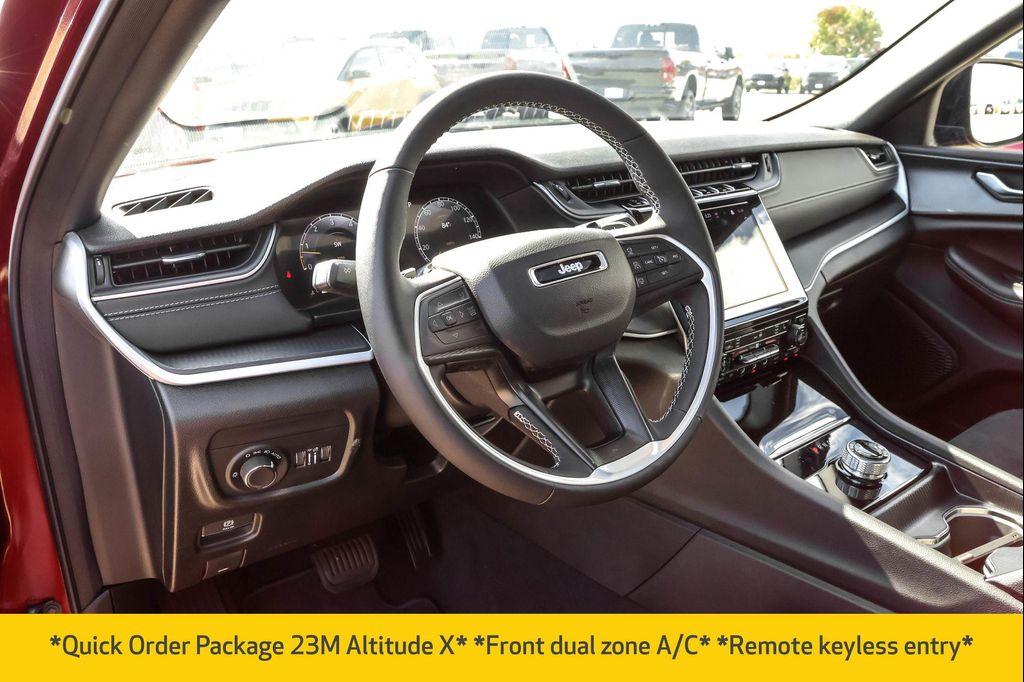 new 2025 Jeep Grand Cherokee car, priced at $35,083