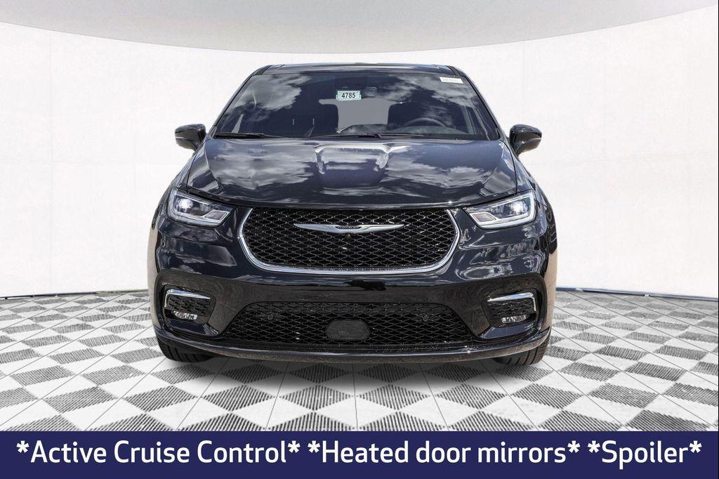 new 2026 Chrysler Pacifica car, priced at $46,272