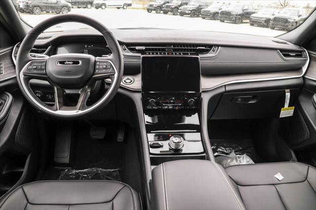 new 2025 Jeep Grand Cherokee L car, priced at $45,694