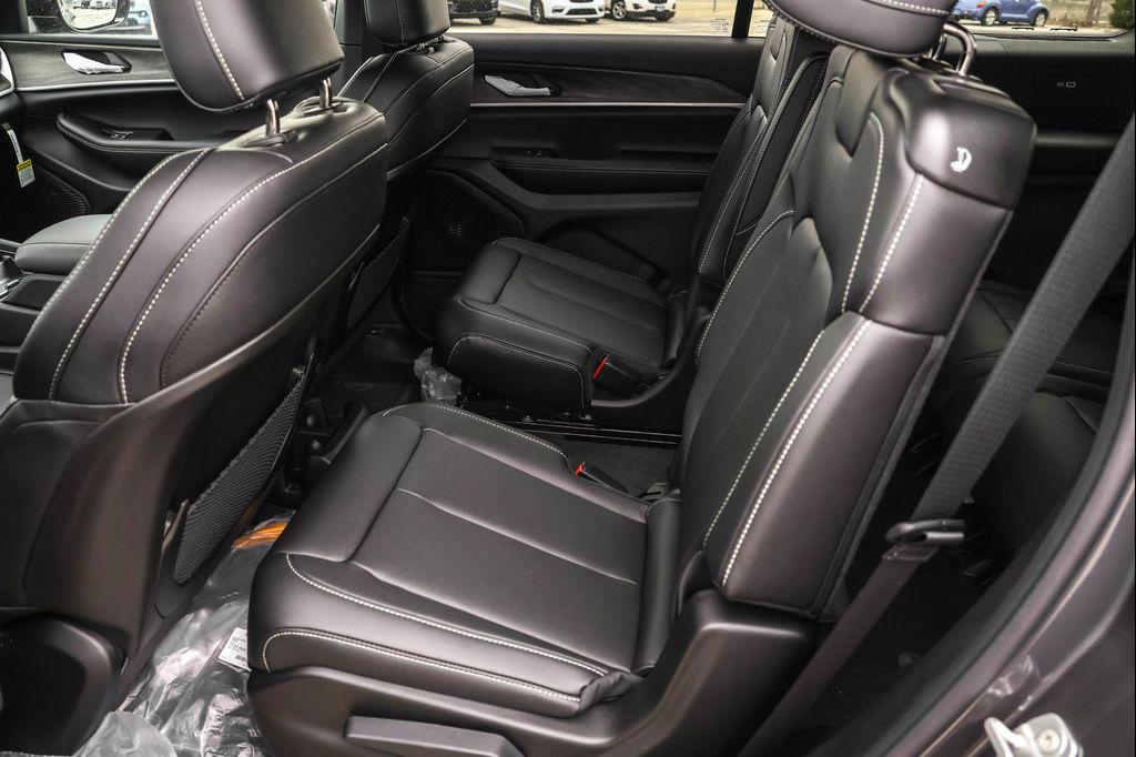 new 2025 Jeep Grand Cherokee L car, priced at $43,220
