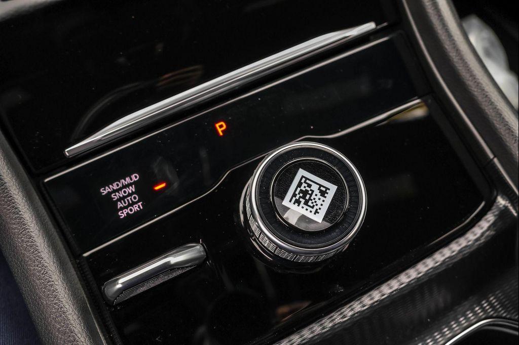 new 2025 Jeep Grand Cherokee L car, priced at $43,220