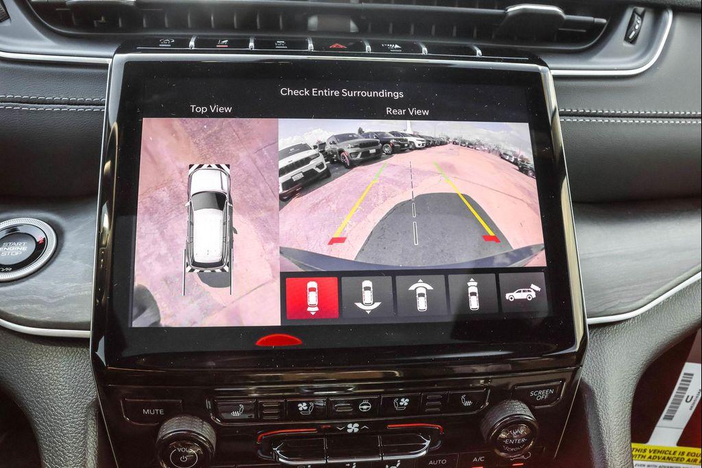 new 2025 Jeep Grand Cherokee car, priced at $47,530