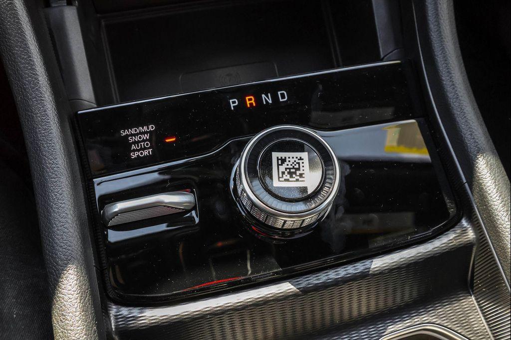 new 2025 Jeep Grand Cherokee car, priced at $47,530
