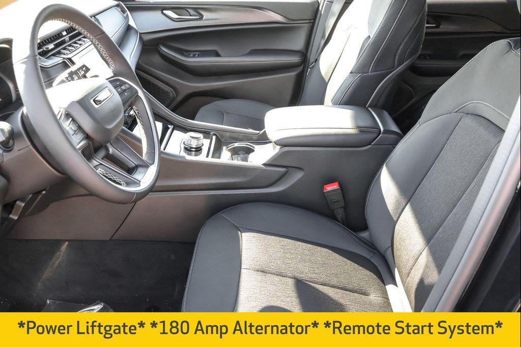 new 2025 Jeep Grand Cherokee car, priced at $36,940