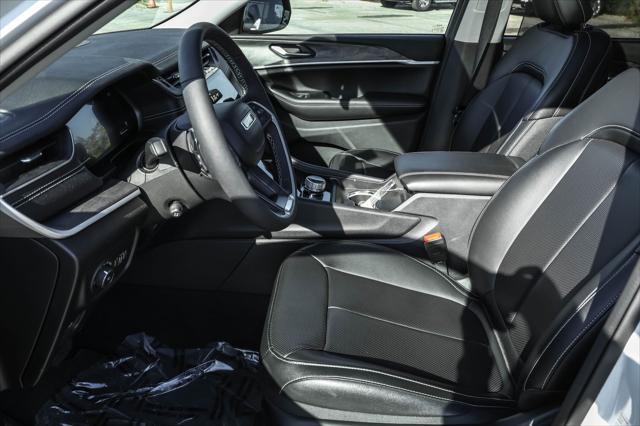 new 2024 Jeep Grand Cherokee car, priced at $44,477