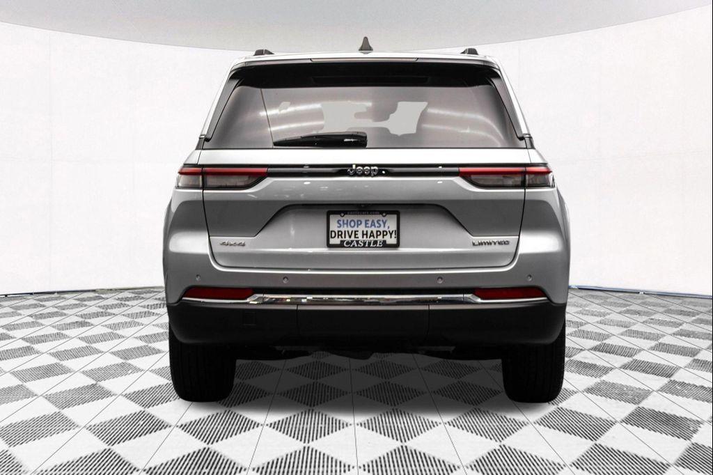 used 2022 Jeep Grand Cherokee car, priced at $29,377