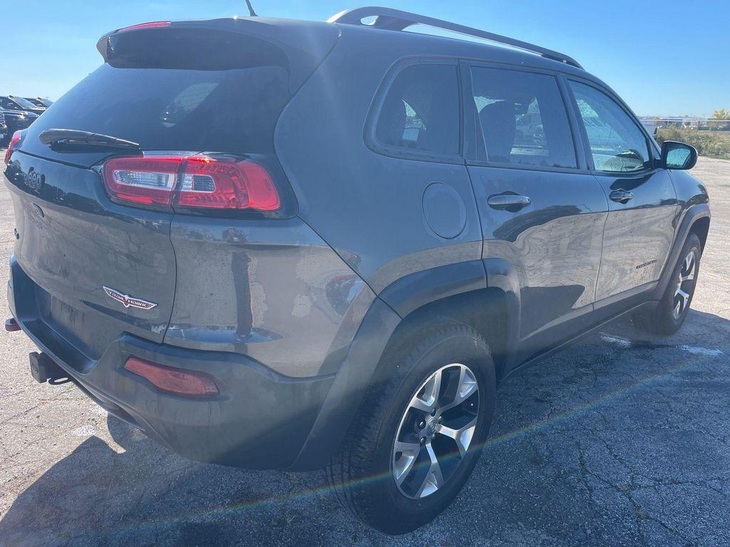 used 2015 Jeep Cherokee car, priced at $13,877