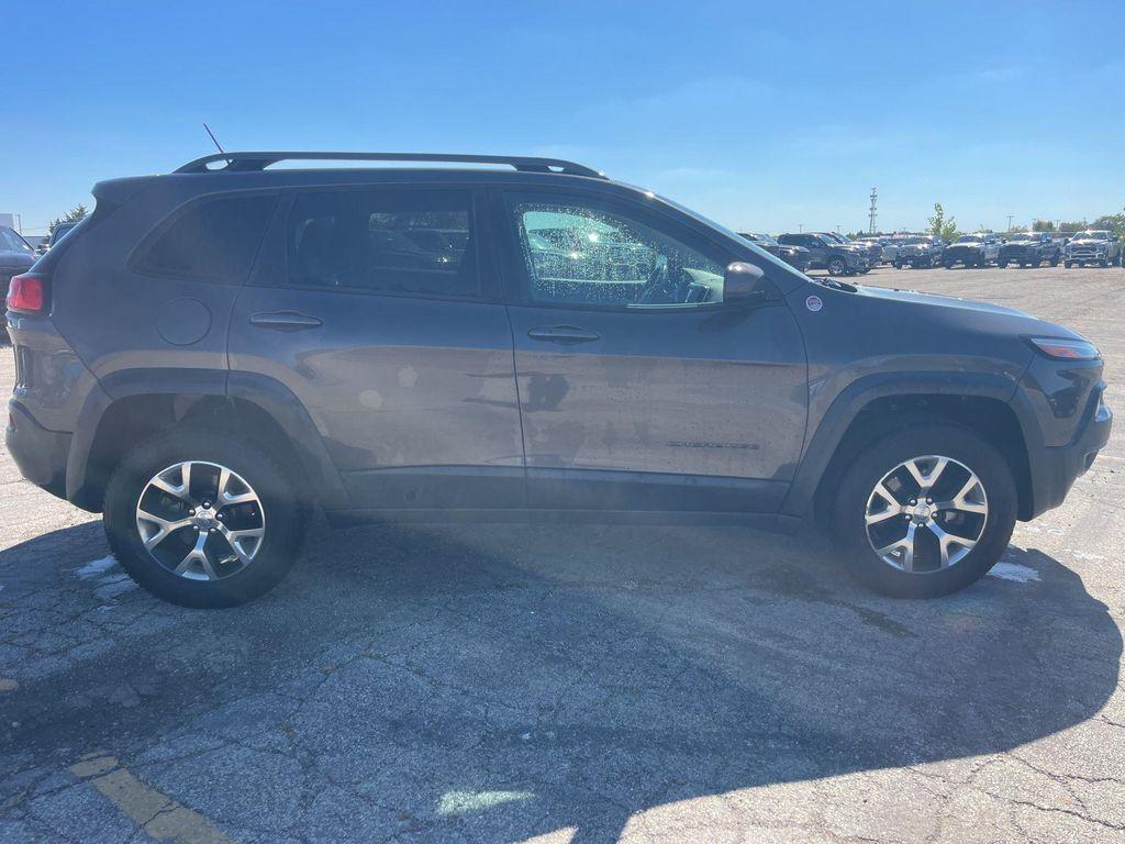 used 2015 Jeep Cherokee car, priced at $13,877