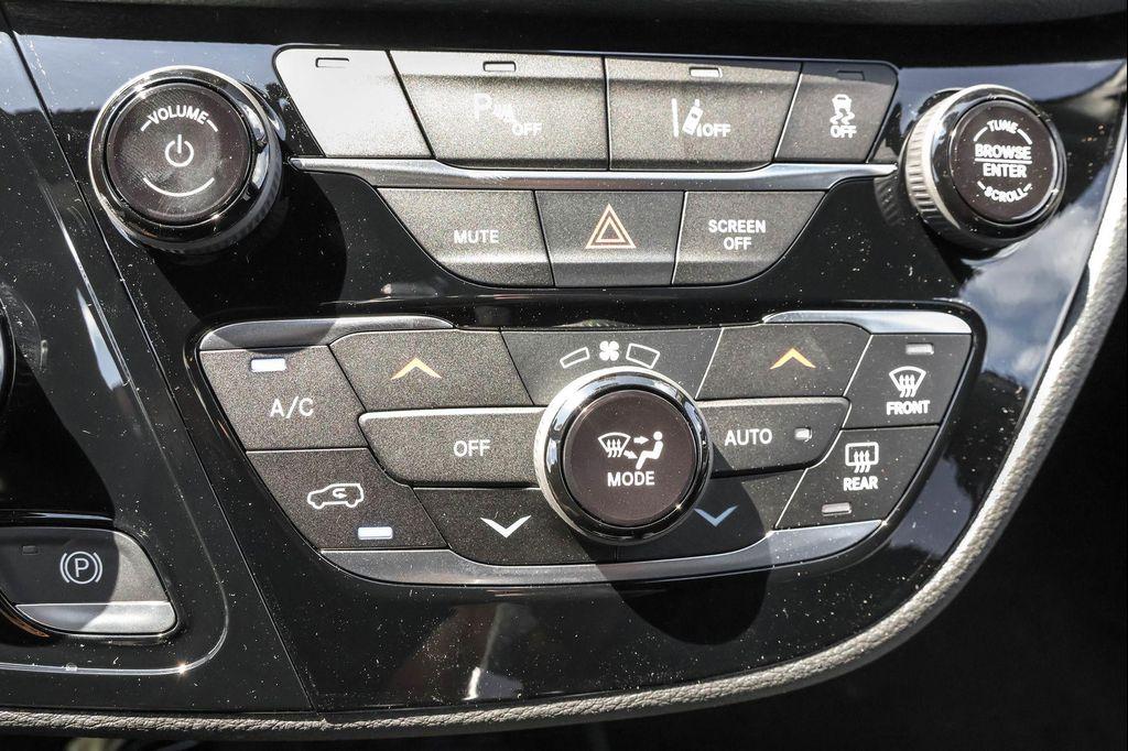new 2026 Chrysler Pacifica car, priced at $38,914
