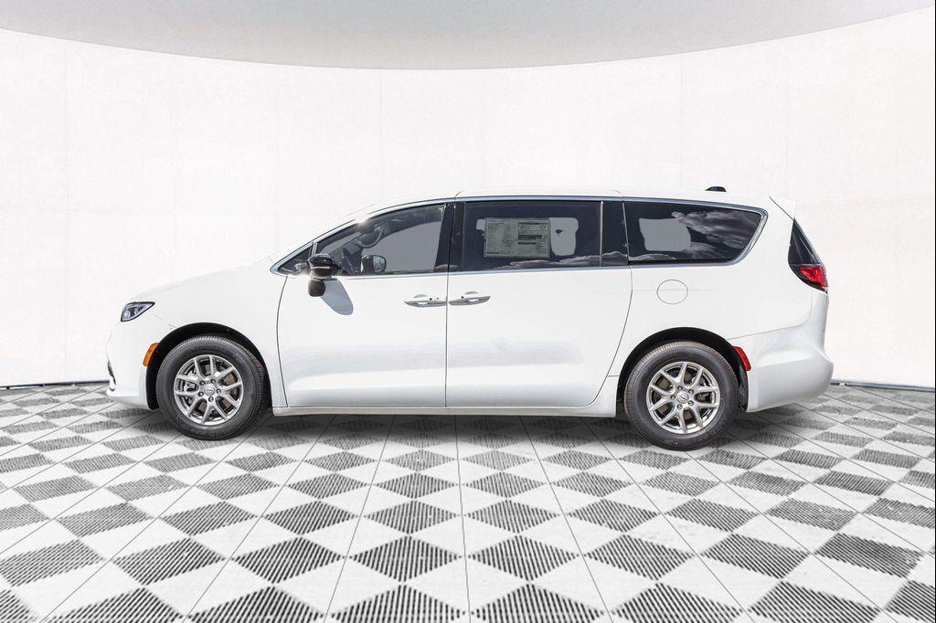 new 2026 Chrysler Pacifica car, priced at $38,914