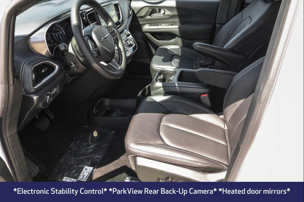 new 2026 Chrysler Pacifica car, priced at $38,914