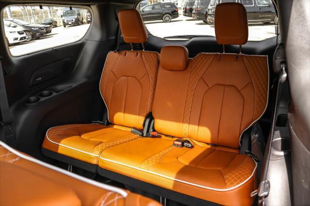 new 2025 Chrysler Pacifica car, priced at $44,780
