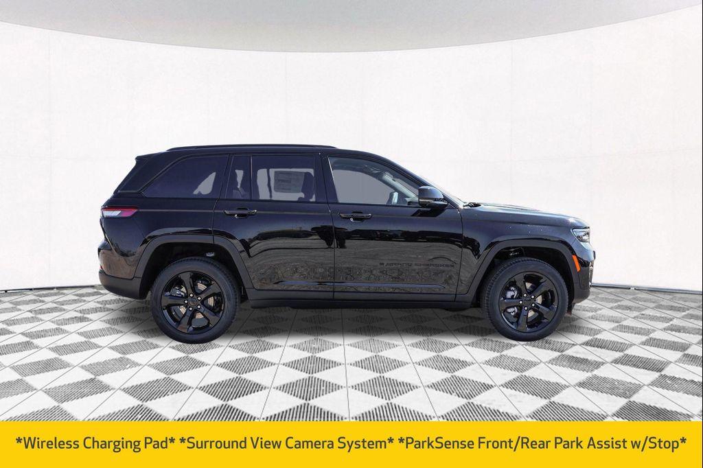 new 2025 Jeep Grand Cherokee car, priced at $48,426