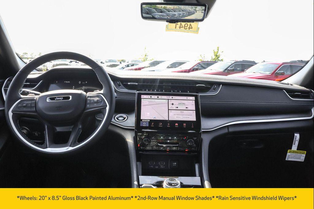 new 2025 Jeep Grand Cherokee car, priced at $48,426