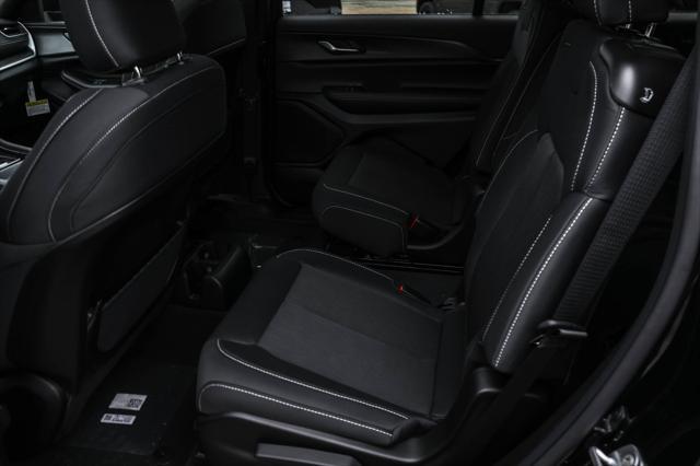 new 2025 Jeep Grand Cherokee L car, priced at $39,754
