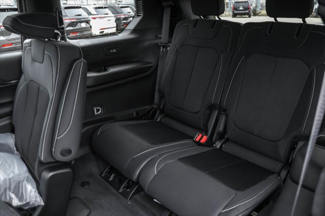 new 2025 Jeep Grand Cherokee L car, priced at $39,754
