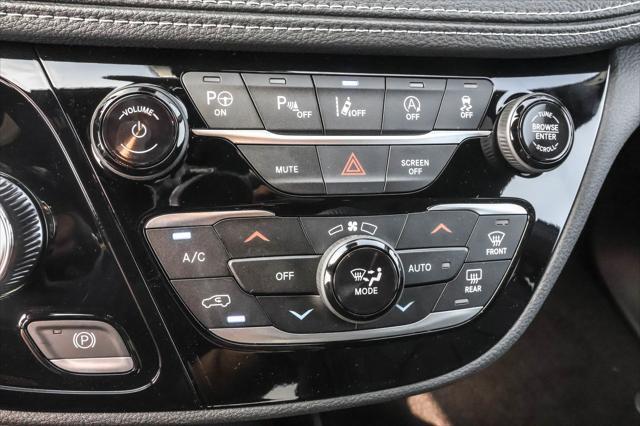 new 2025 Chrysler Pacifica car, priced at $42,027