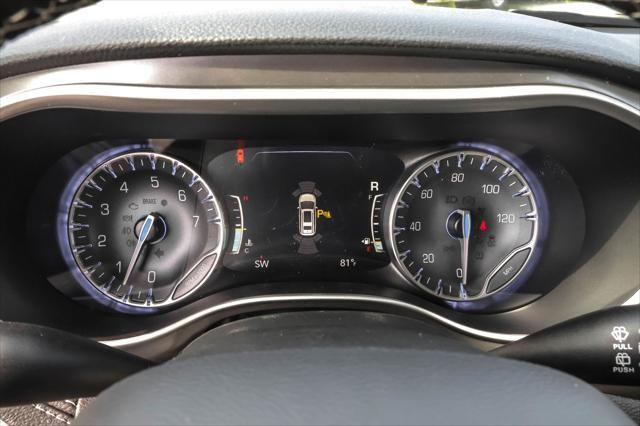new 2025 Chrysler Pacifica car, priced at $42,027