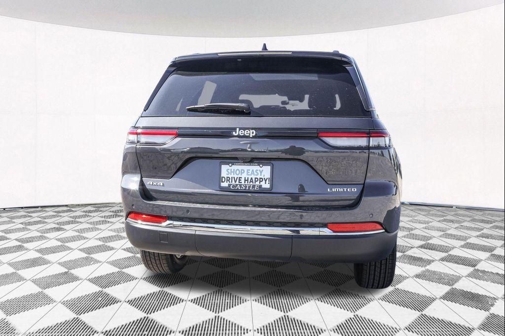new 2025 Jeep Grand Cherokee car, priced at $42,444