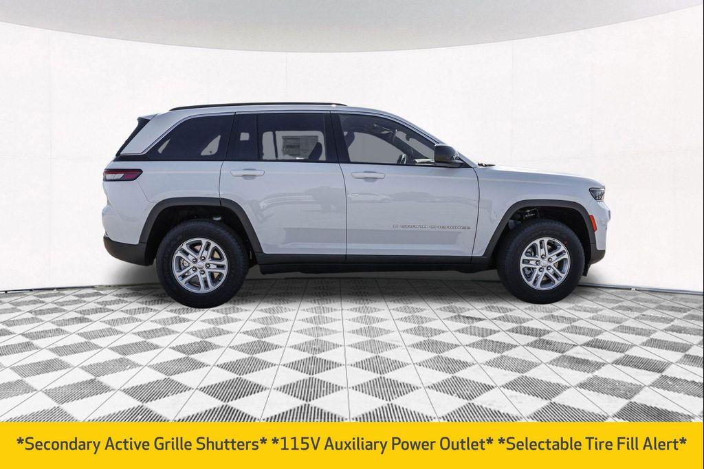 new 2025 Jeep Grand Cherokee car, priced at $35,820