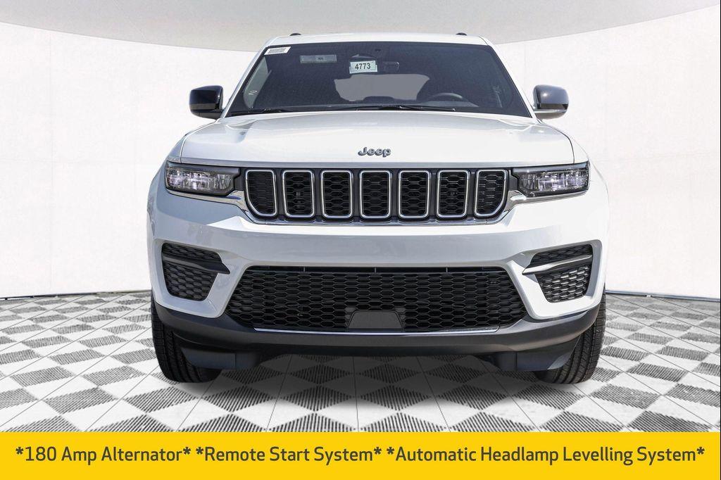 new 2025 Jeep Grand Cherokee car, priced at $35,820