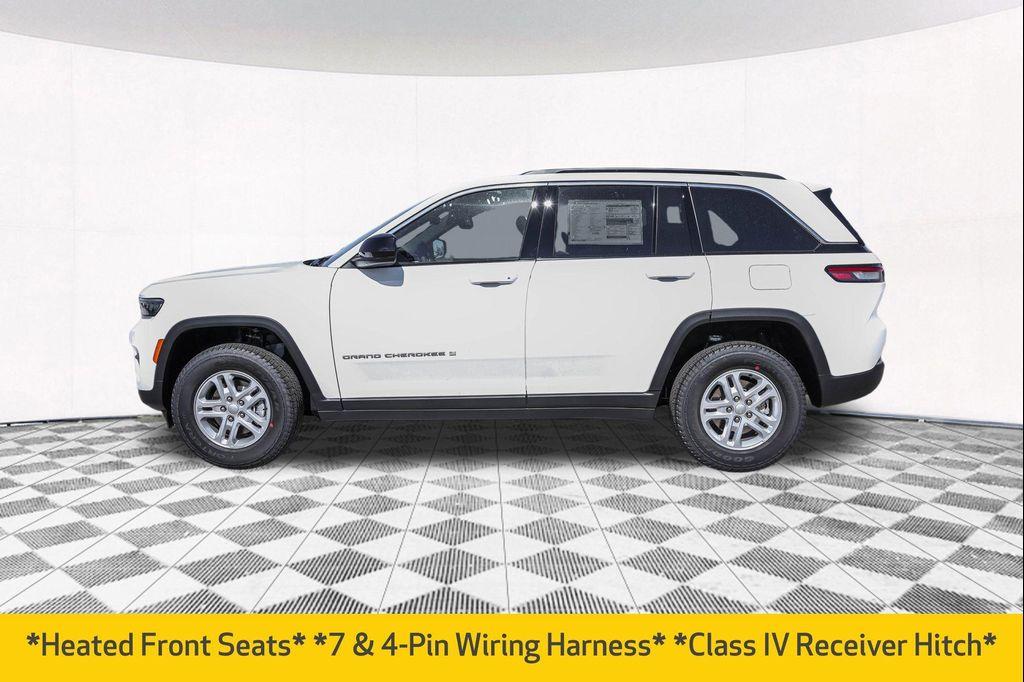 new 2025 Jeep Grand Cherokee car, priced at $35,820