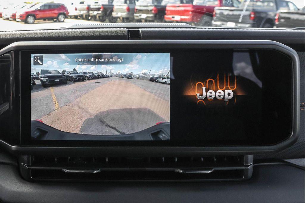 new 2025 Jeep Gladiator car, priced at $46,233