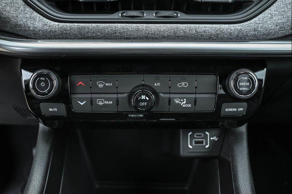 new 2025 Jeep Compass car, priced at $21,360