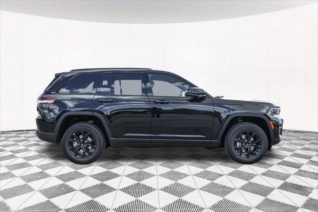 new 2025 Jeep Grand Cherokee car, priced at $41,823