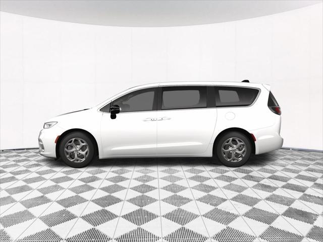 new 2024 Chrysler Pacifica car, priced at $48,758