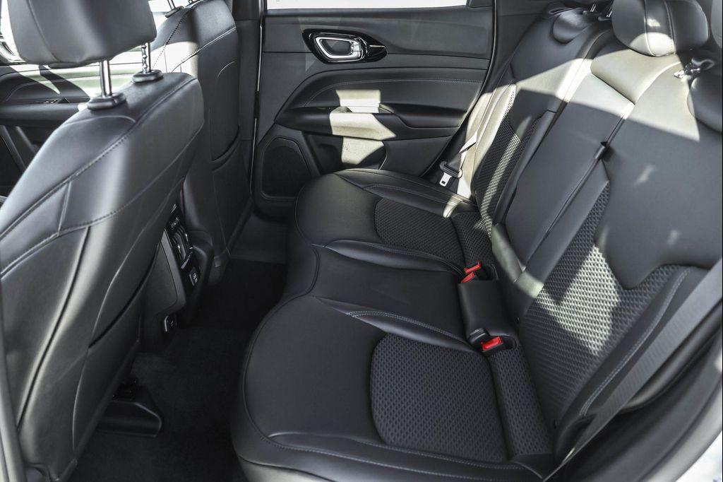 new 2025 Jeep Compass car, priced at $27,949