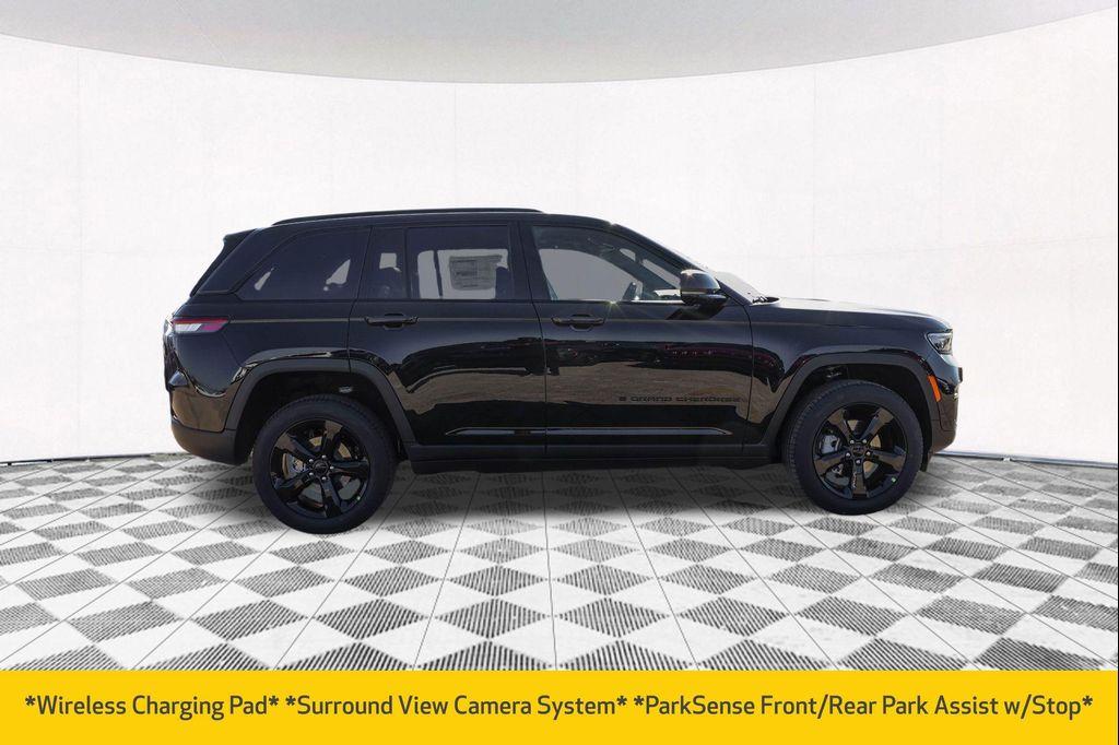 new 2025 Jeep Grand Cherokee car, priced at $48,426