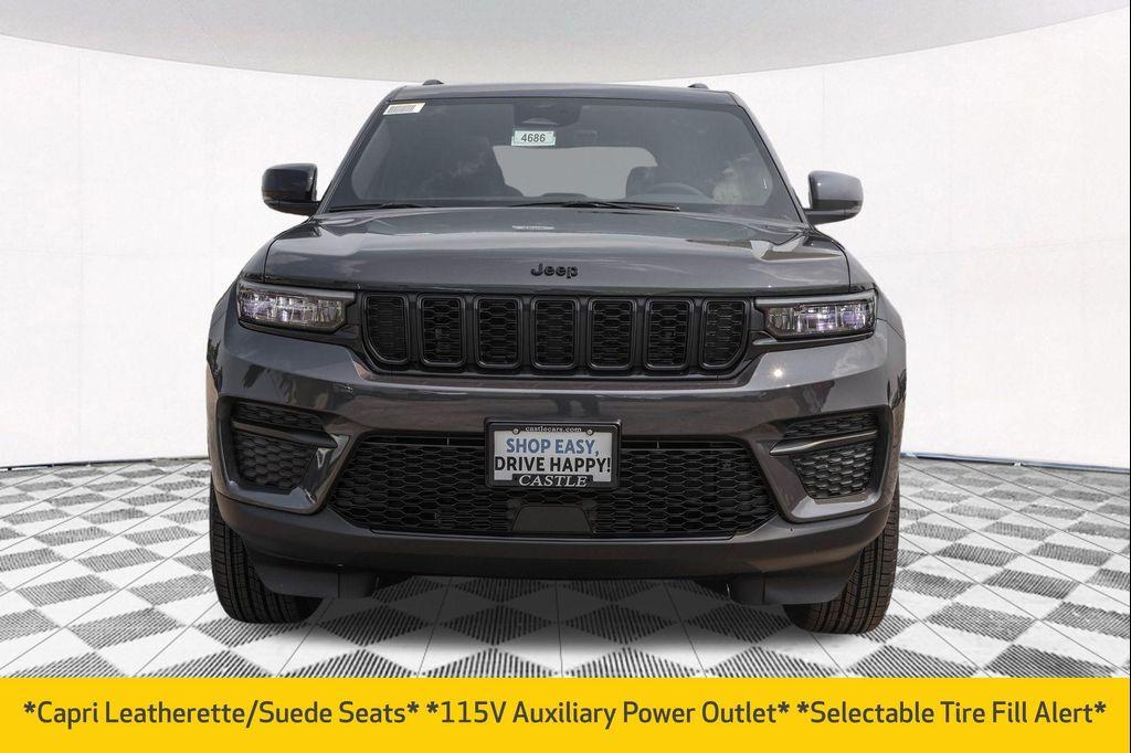 new 2025 Jeep Grand Cherokee car, priced at $37,730